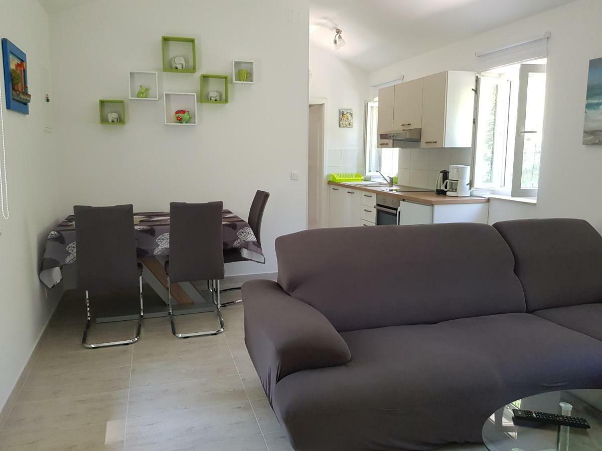 Apartment Zdenka Veli Lošinj Eksteriør billede