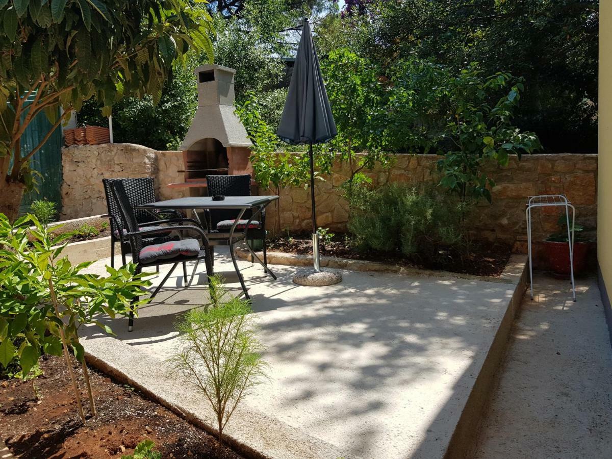 Apartment Zdenka Veli Lošinj Eksteriør billede
